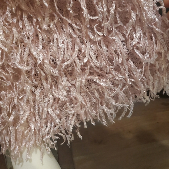 She +Sky Feather Pink Top - Picture 5 of 9